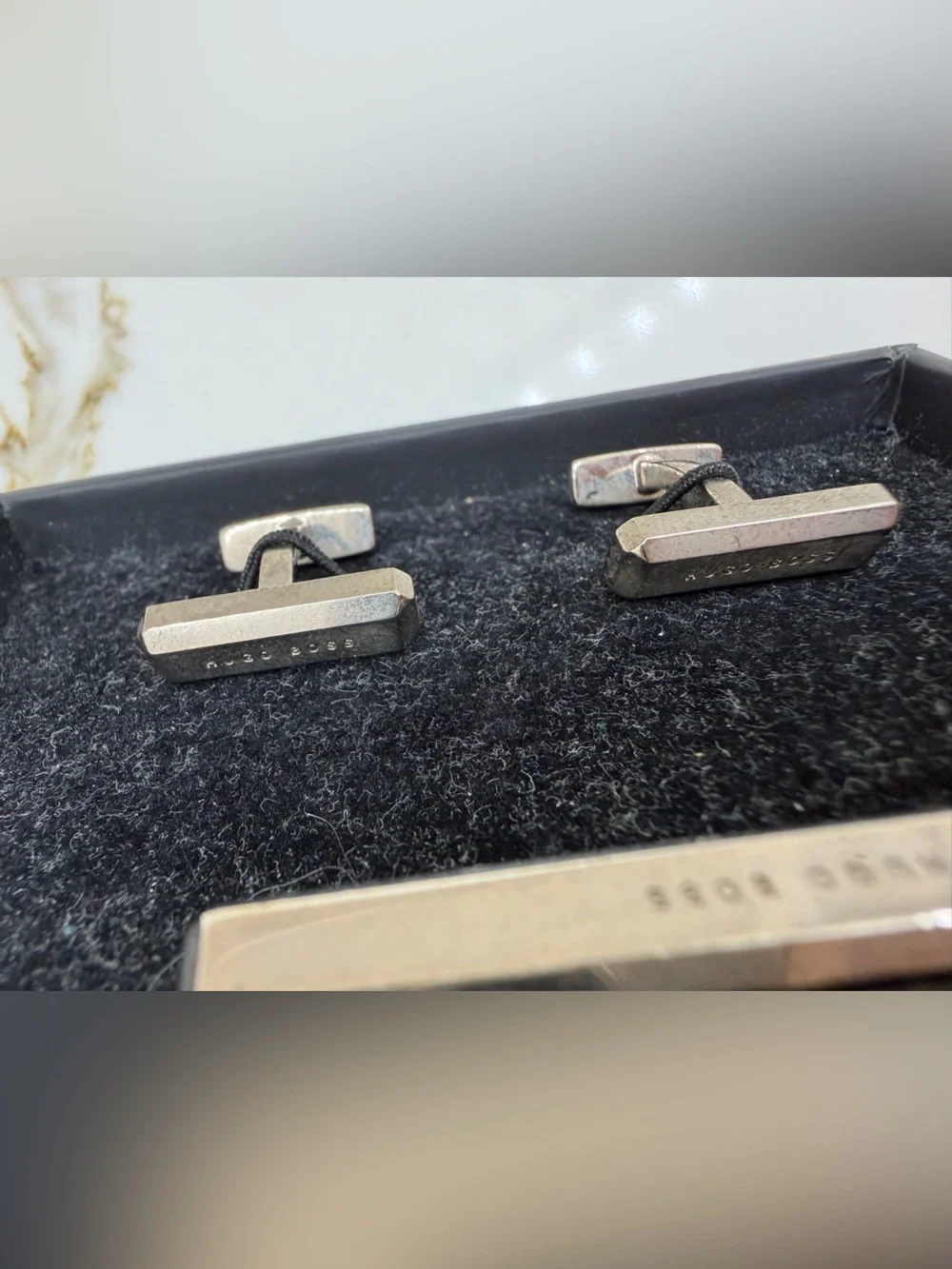 Hugo Boss Silver Tie Clip and Cufflink Set